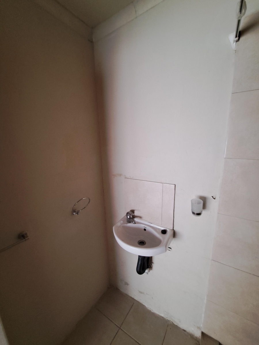 5 Bedroom Property for Sale in Ezibeleni Eastern Cape